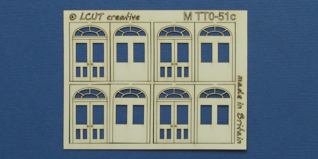 M TT0-51c TT:120 kit of 4 double doors with round transom type 3 Kit of 4 double doors with round transom type 3. Designed in 2 layers with an outer frame/margin. Made from 0.35mm paper.
